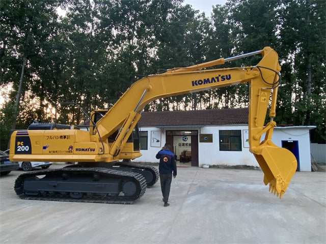 Excavadora de cadenas Komatsu PC200-10M0 usada en venta | Precio Komatsu PC200-10M0 foto de detalle 4