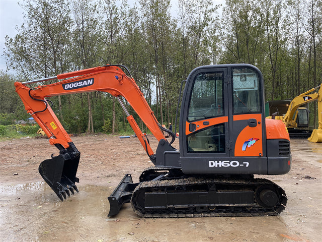 Used Doosan DH60-7 Excavator for Sale rear side view