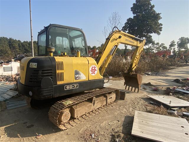 Excavadora de cadenas HYUNDAI R60-7 usada en venta | Precio HYUNDAI R60-7 foto de detalle 4