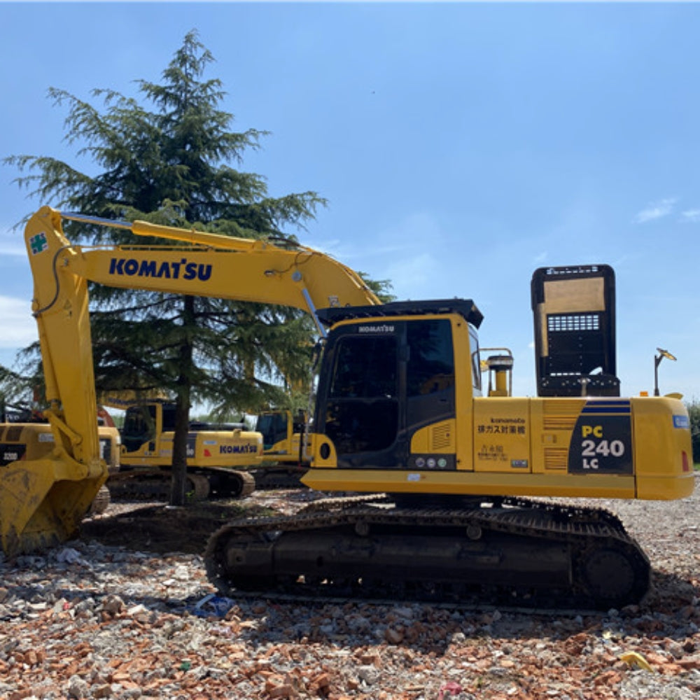 USED KOMATSU PC240lc-8