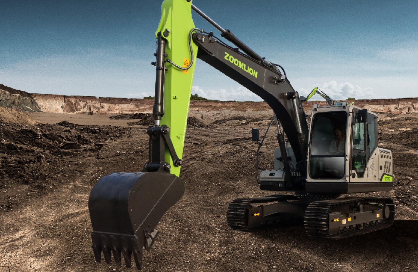 New Zoomlion ZE135G Excavator for Sale rear side view