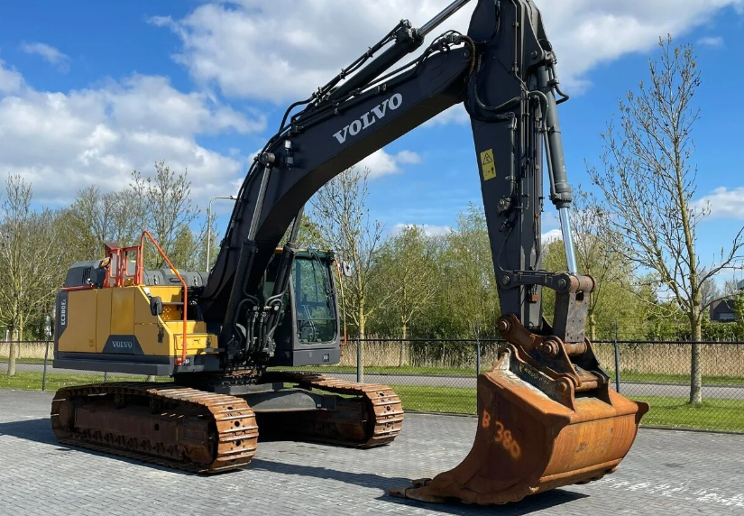 Used VOLVO EC380EL Crawler Excavator for Sale | VOLVO EC380EL Price detail photo 6