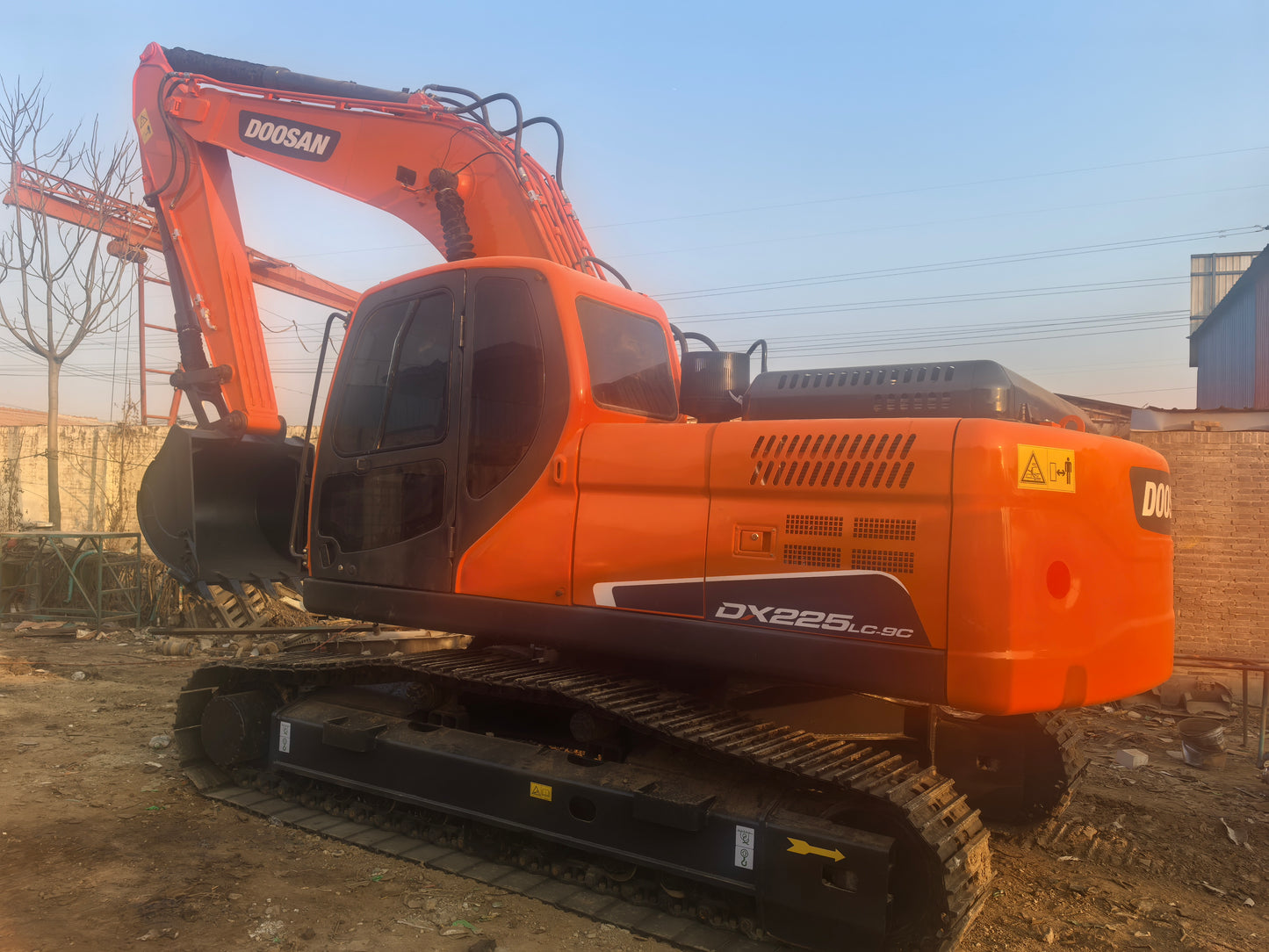 USED DOOSAN DX225LC-9C