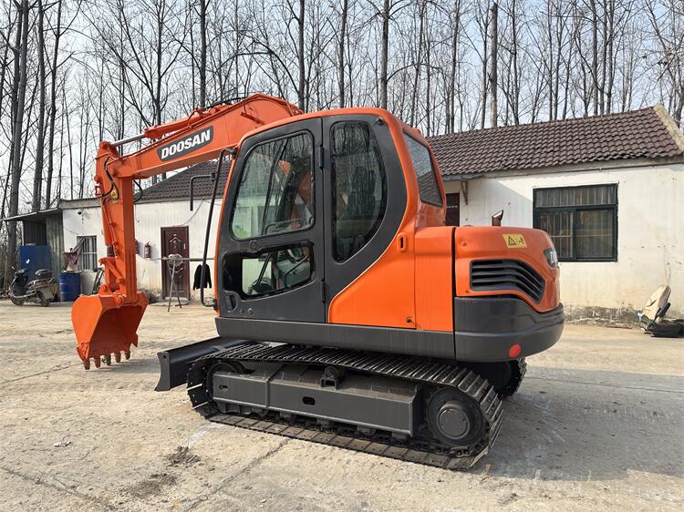Used Doosan DX75 Excavator for Sale detail view