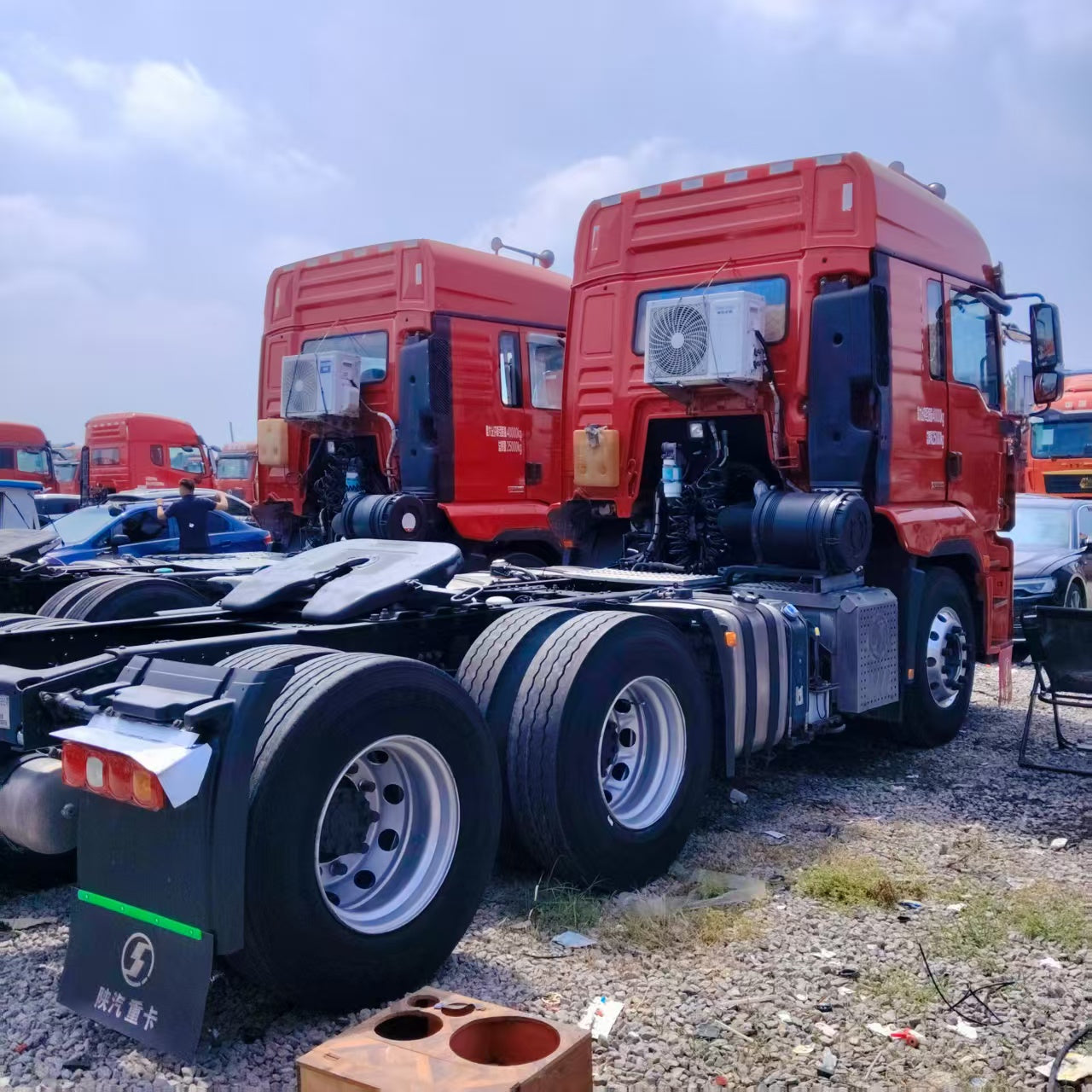 New Shacman 460HP Tractor Truck for Sale detail view