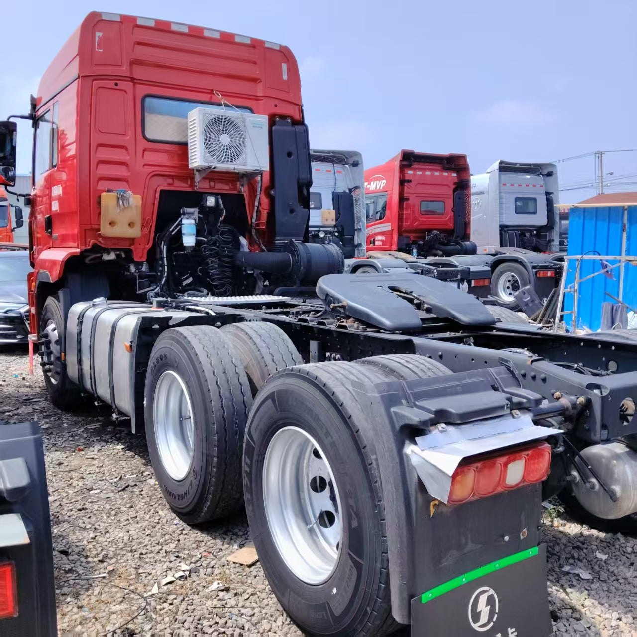 New Shacman 460HP Tractor Truck for Sale front view