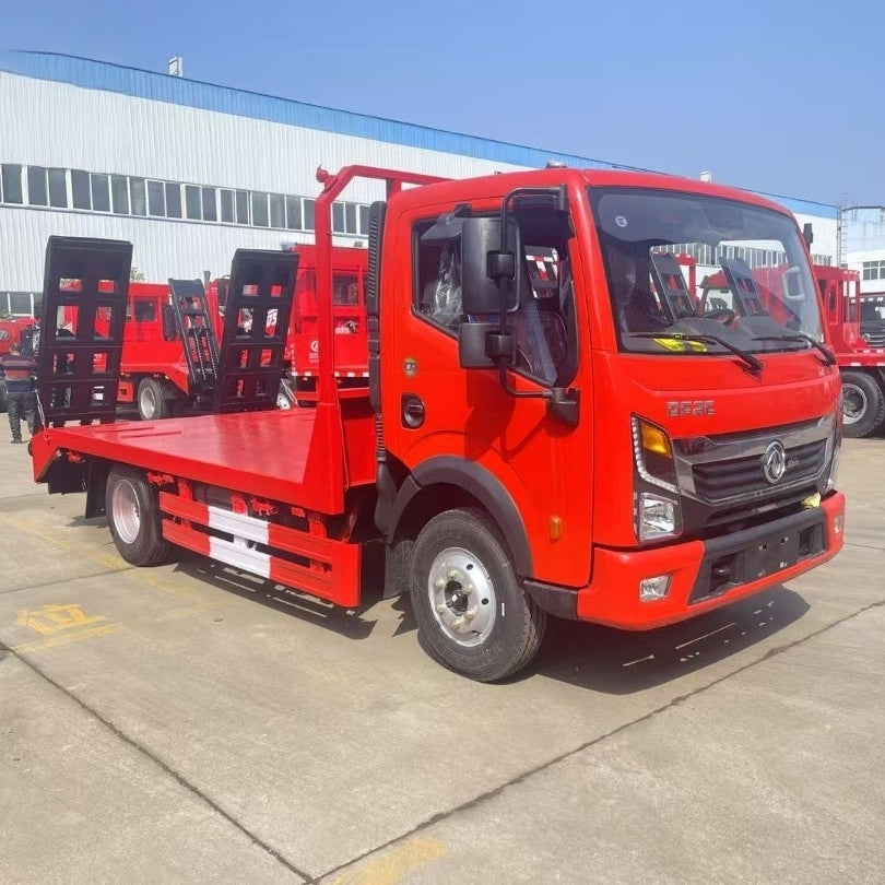 Used Dongfeng 160HP Flatbed Truck for Sale side view