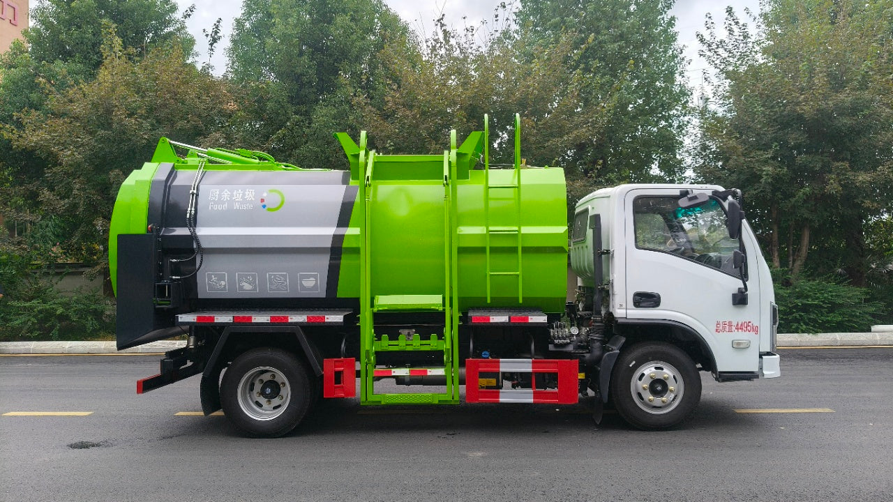 Used Dongfeng HUASHEN 6M³ Food Waste Truck for Sale front view
