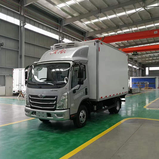 Used Foton LINGHANG 17.8M³ Refrigerated Truck for Sale side view