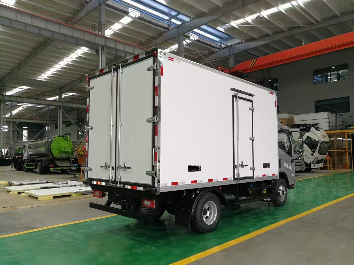 Used Foton LINGHANG 17.8M³ Refrigerated Truck for Sale detail view