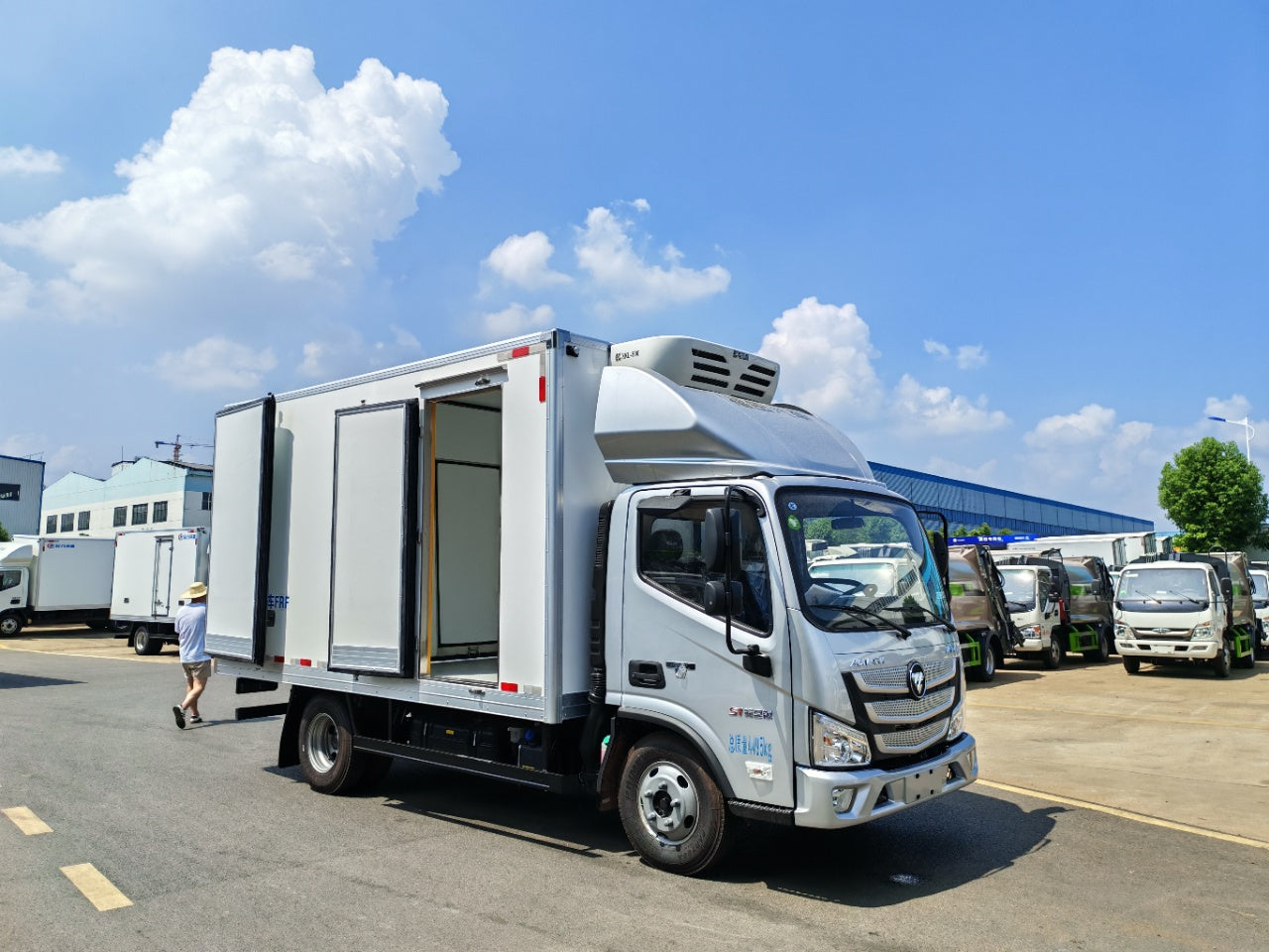 Used Foton AUMARK 18M³ Refrigerated Truck for Sale front view