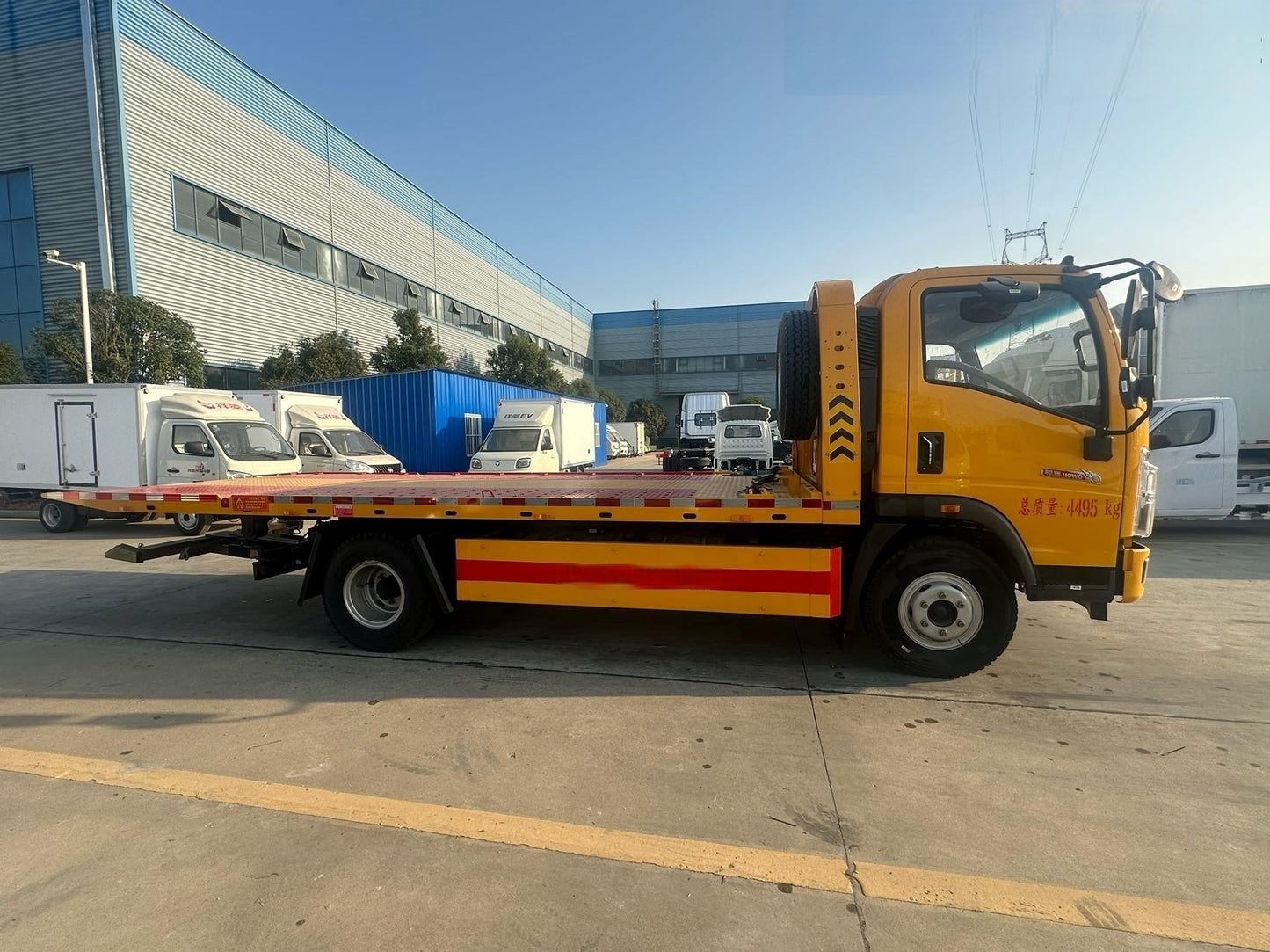 Used Sinotruk 160HP Road Wrecker Truck for Sale detail view
