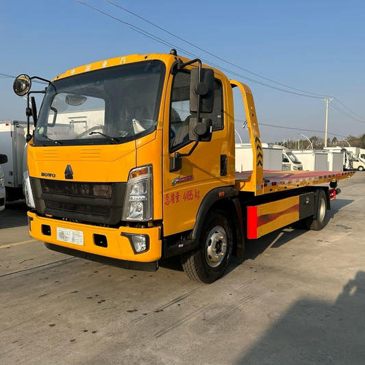 Used Sinotruk 160HP Road Wrecker Truck for Sale side view