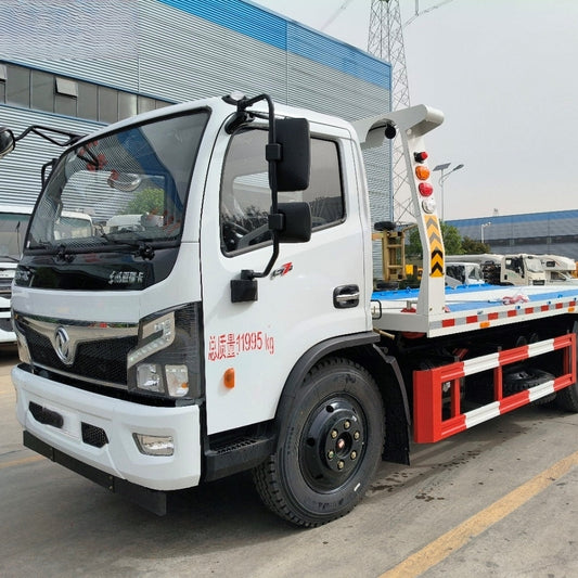Used Dongfeng 150HP Road Wrecker Truck for Sale side view