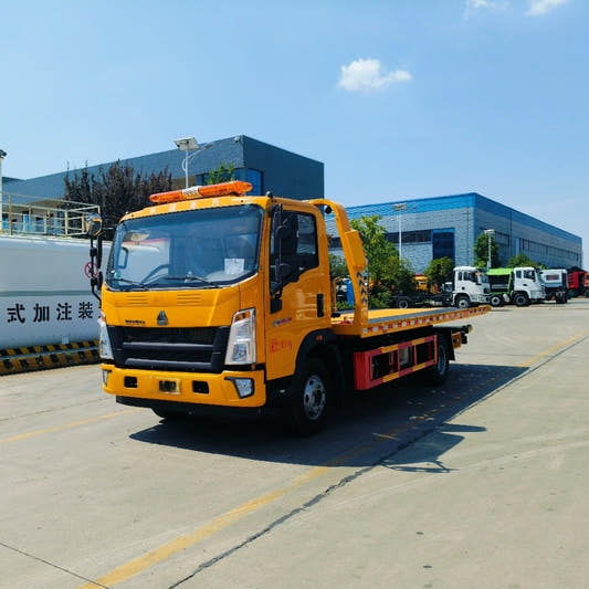 Used Sinotruk HOWO 160HP Wrecker Truck for Sale - real inventory photo 1