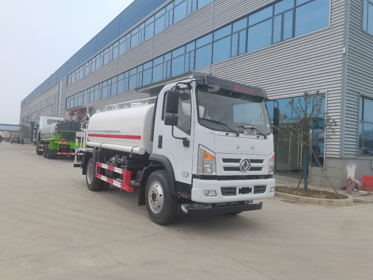 Used Dongfeng 160HP Water Bowser Truck for Sale front view