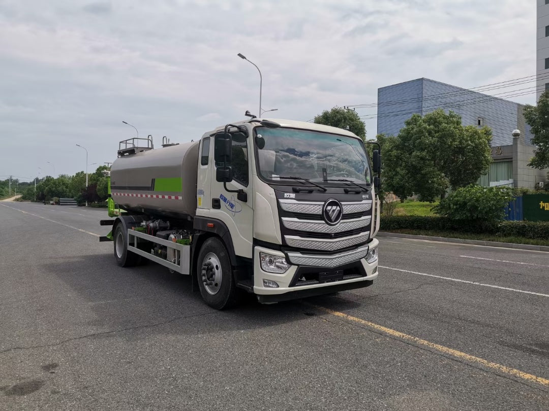 Used Foton 245HP Water Sprinkler Truck for Sale front view
