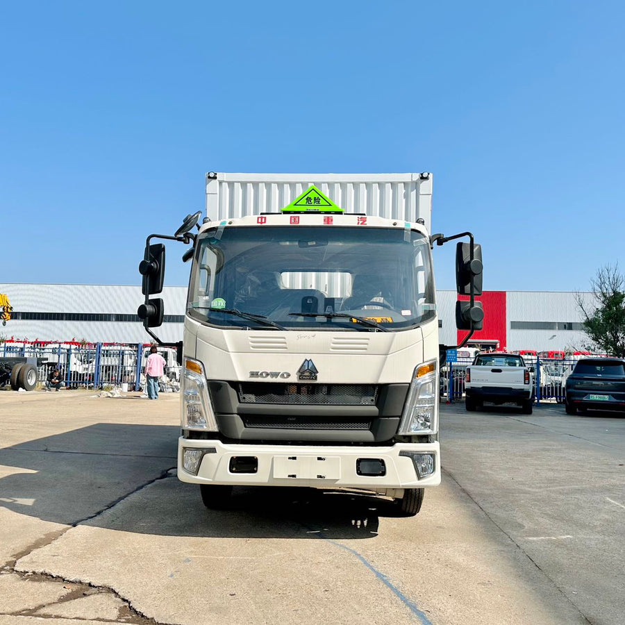 Used Sinotruk 140HP Hazardous Materials Transport Truck for Sale | Sinotruk 140HP Price detail photo 3