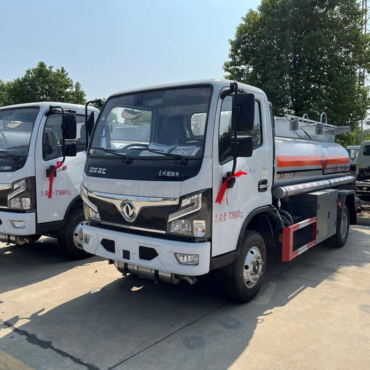 Used Dongfeng FORUKA 5.1M³ Fuel Tank Truck for Sale side view