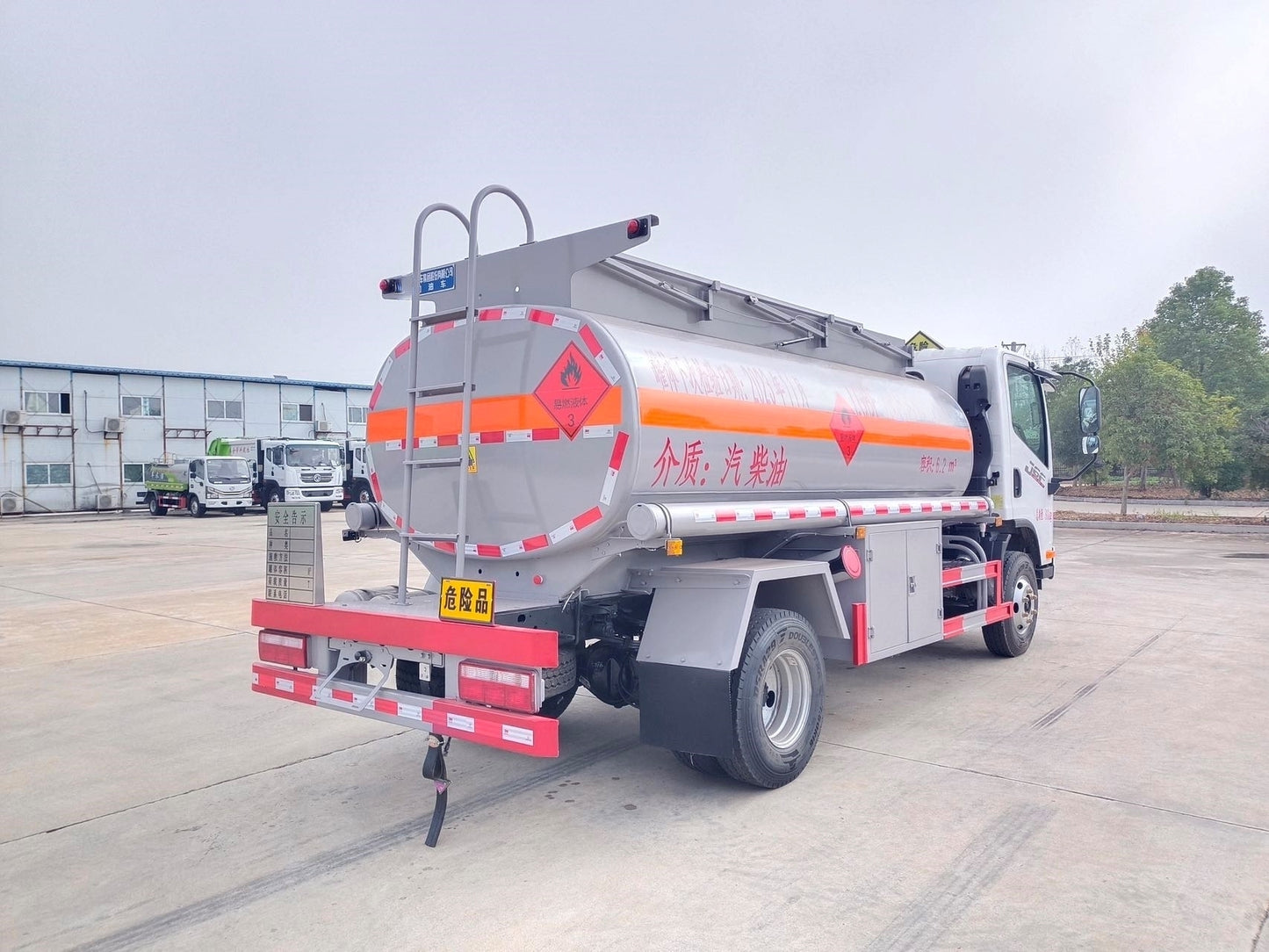 Used FAW JIEFANG 6.2M³ Fuel Tank Truck for Sale detail view