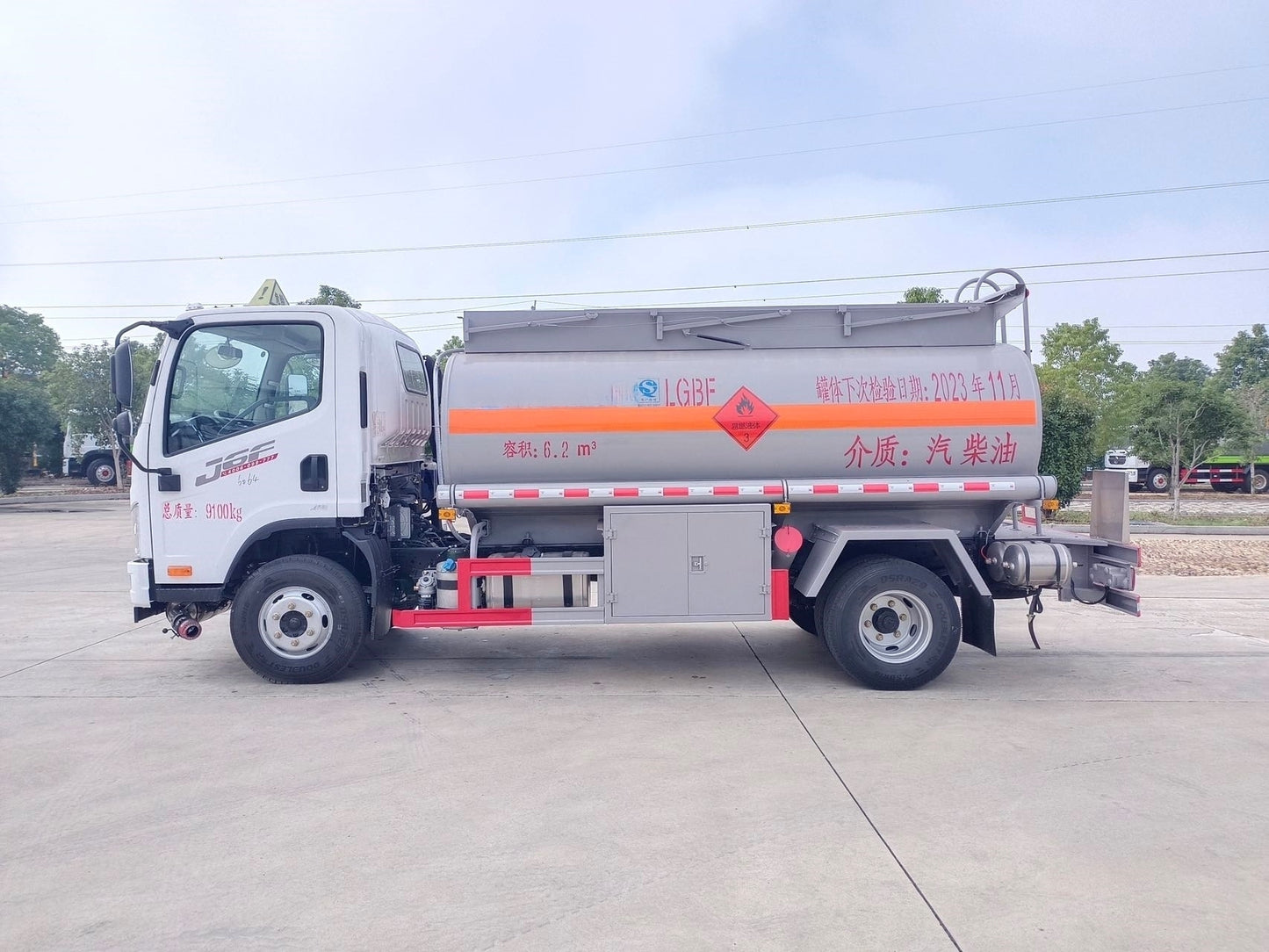 Used FAW JIEFANG 6.2M³ Fuel Tank Truck for Sale detail view
