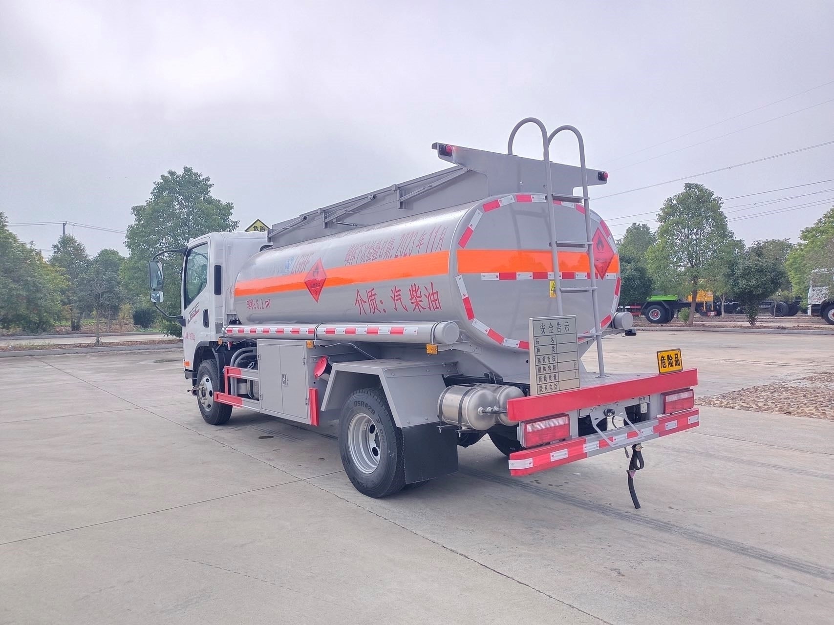 Used FAW JIEFANG 6.2M³ Fuel Tank Truck for Sale detail view