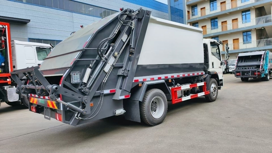 Used Sinotruk HOWO 12M³ Compressed Garbage Truck for Sale detail view