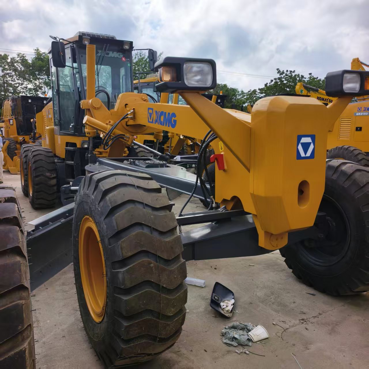 USED XCMG GR1803