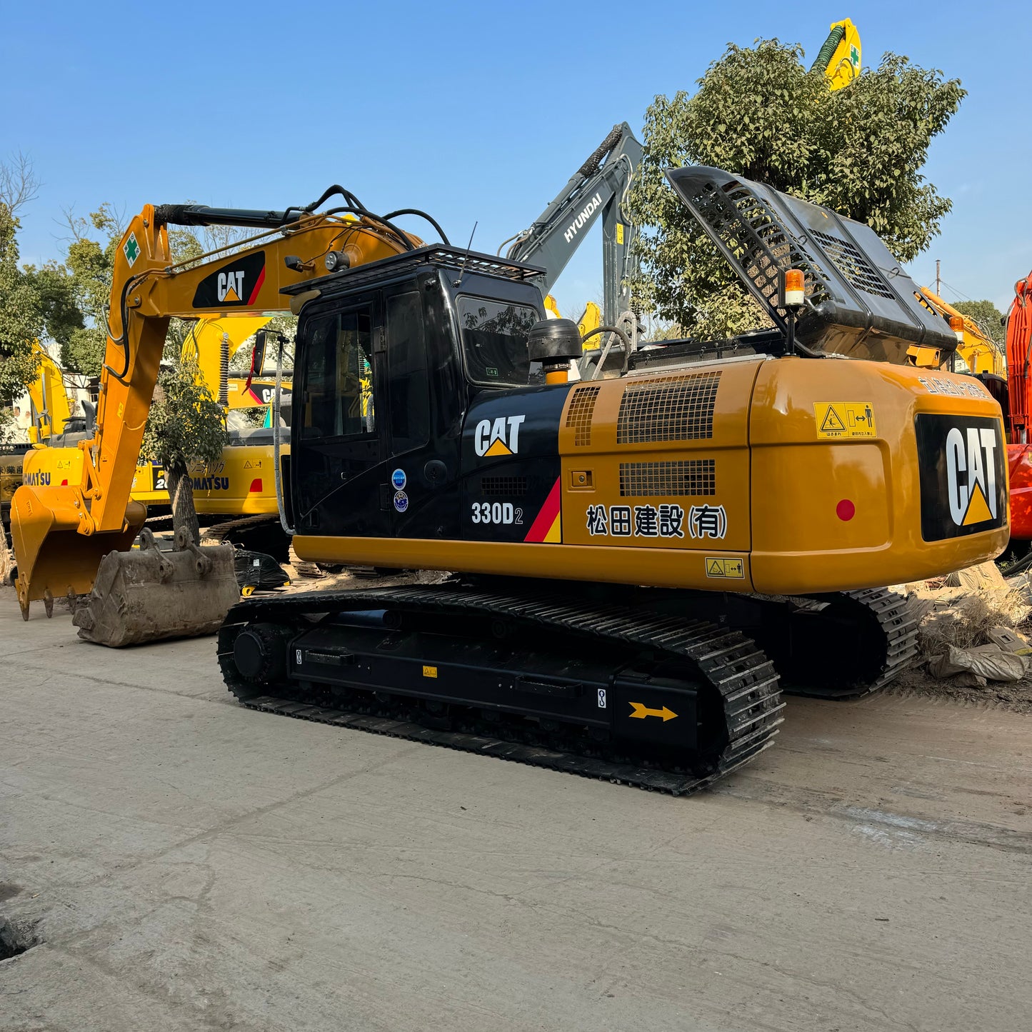 Used Caterpillar 330D2 Excavator for Sale side view for sale