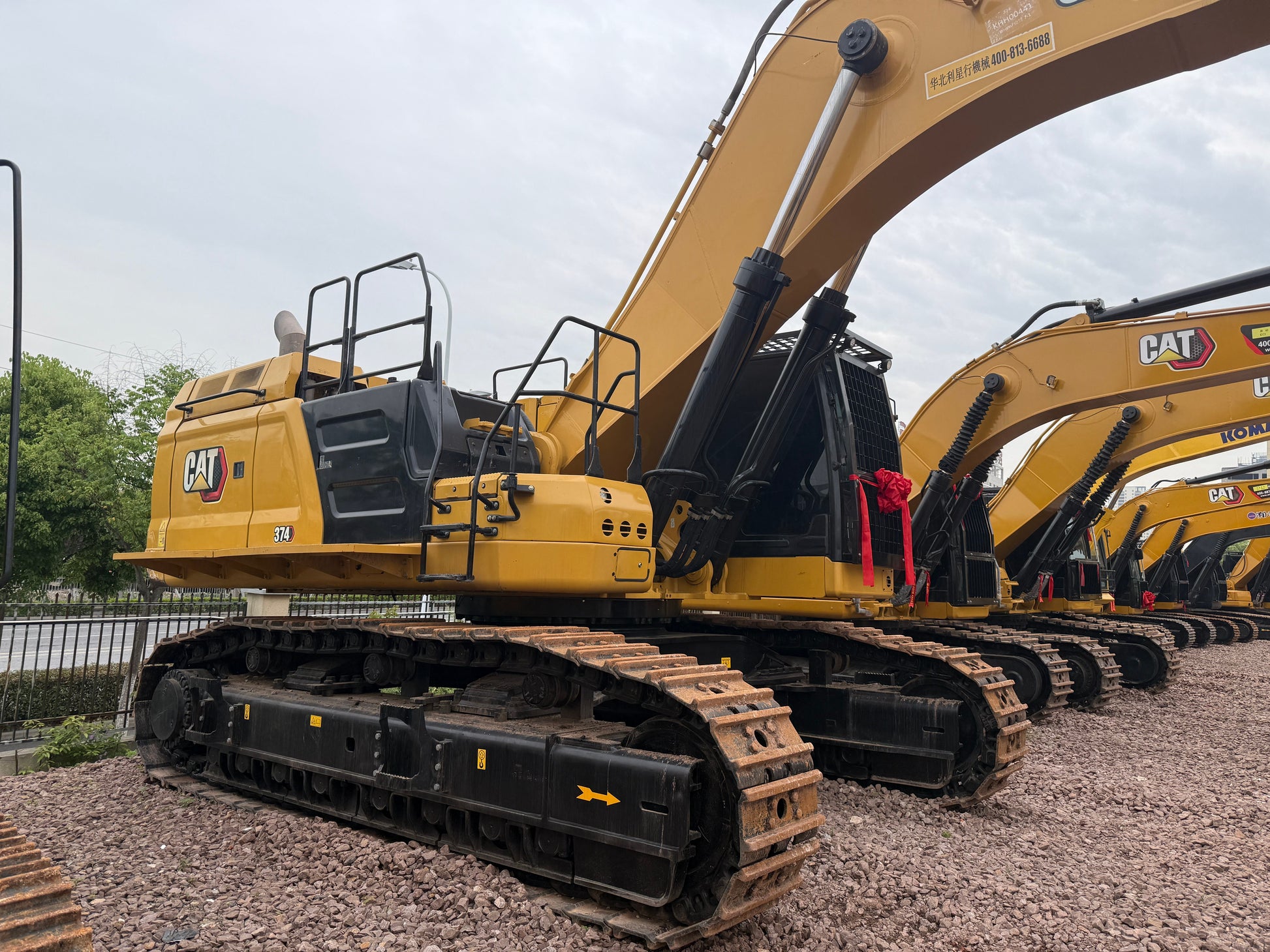 Used Caterpillar 374 Excavator for Sale detail view