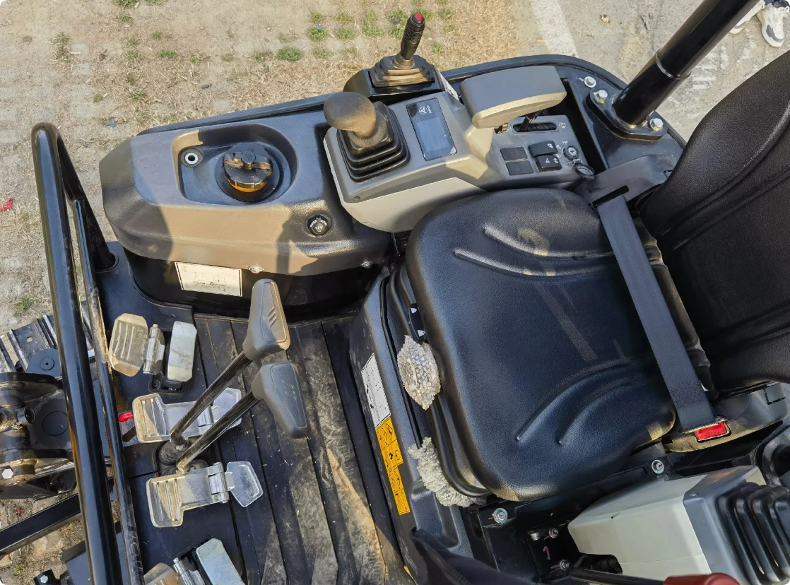 Used Sany SY18U Excavator for Sale engine and hydraulic area for sale
