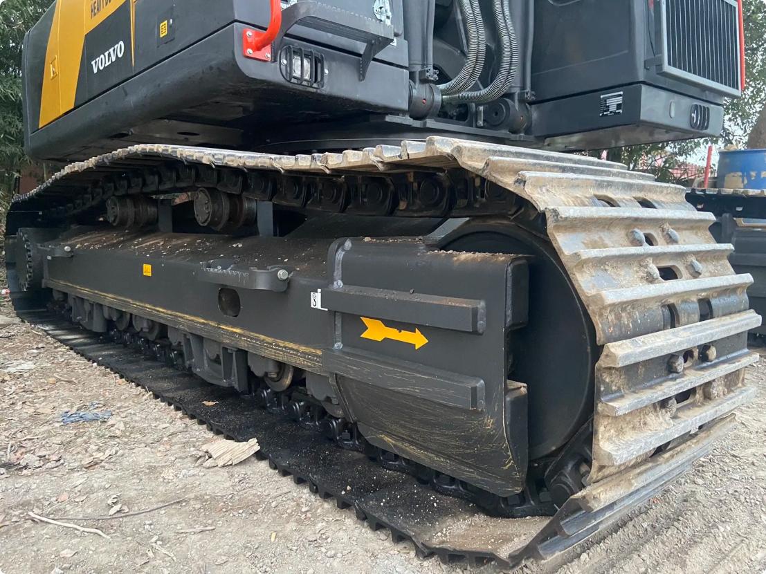 Used Volvo EC290 Excavator for Sale engine and hydraulic area for sale