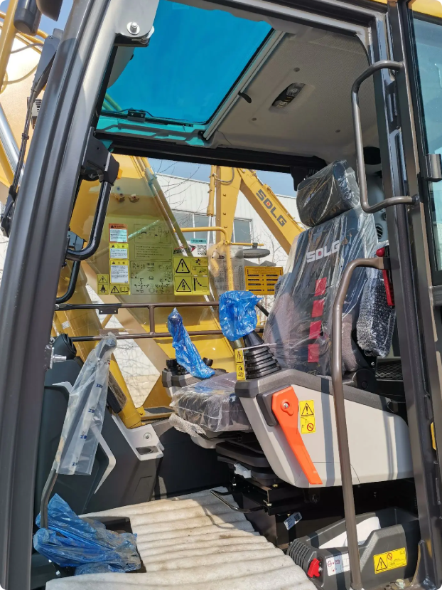 Used SDLG E6135H Crawler Excavator for Sale | SDLG E6135H Price detail photo 4