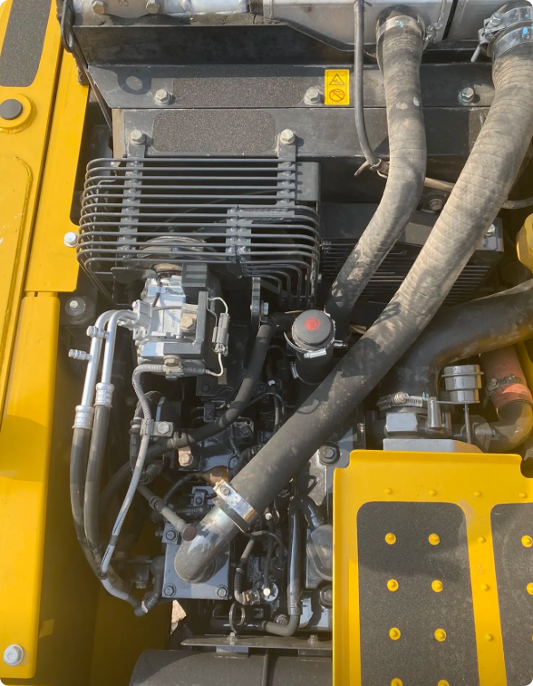 Used Komatsu PC110 Excavator for Sale tire and chassis detail for sale