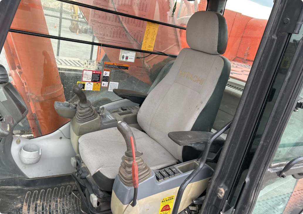 Used Hitachi ZX670LCH-5G Excavator for Sale operator cabin for sale