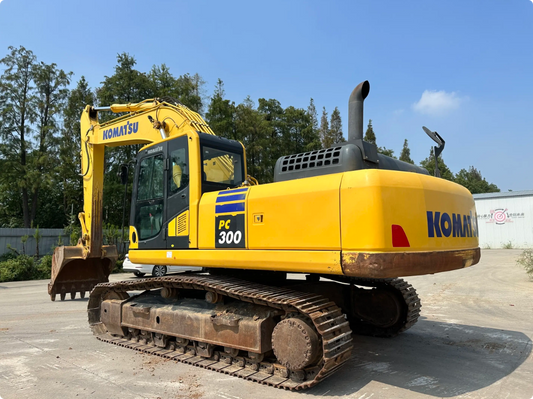 Used Komatsu PC300-8M1 Crawler Excavator for Sale - real inventory photo 2