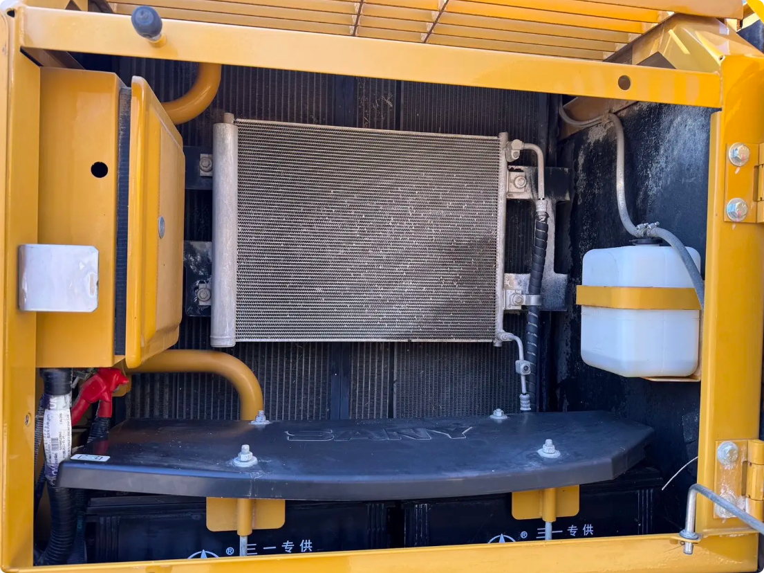 Used SANY SY200C SIC crawler excavator real inventory view 8