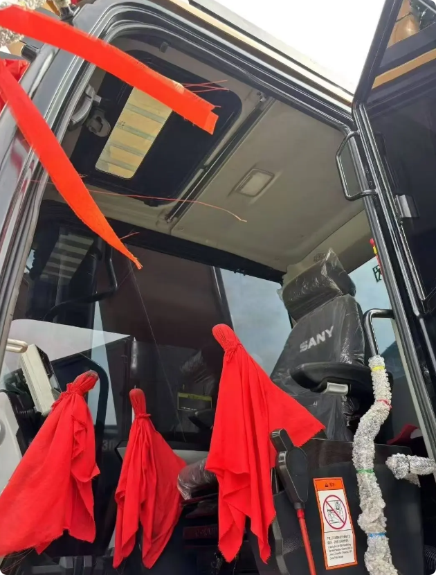 Used SANY SY305H PRO crawler excavator real inventory view 4