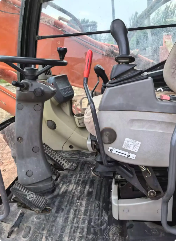 Excavadora de ruedas HITACHI ZX210W usada en venta | Precio HITACHI ZX210W foto de detalle 6
