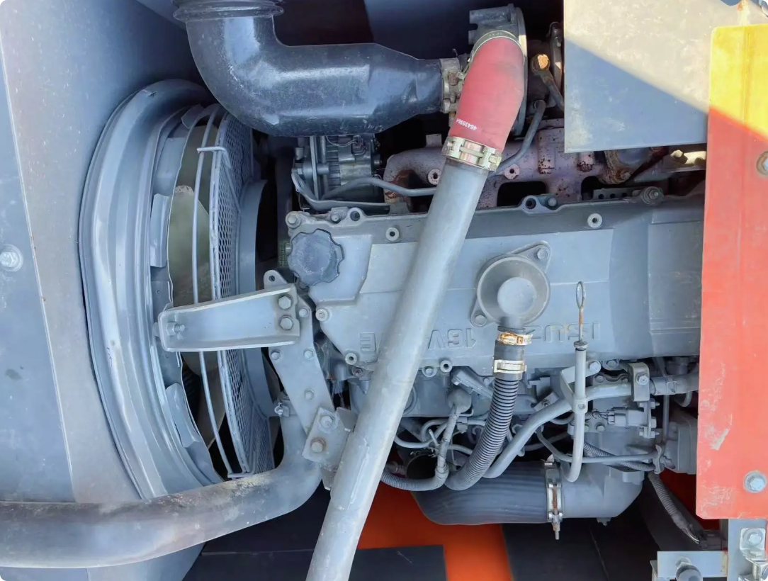 Used HITACHI ZX240-5A crawler excavator real inventory view 7