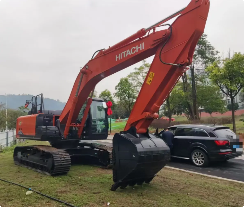 Used HITACHI ZX250-6A crawler excavator real inventory view 3