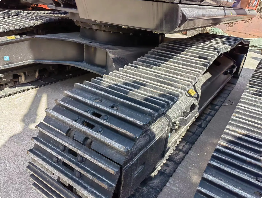 Used HITACHI ZX360H-5A crawler excavator real inventory view 5