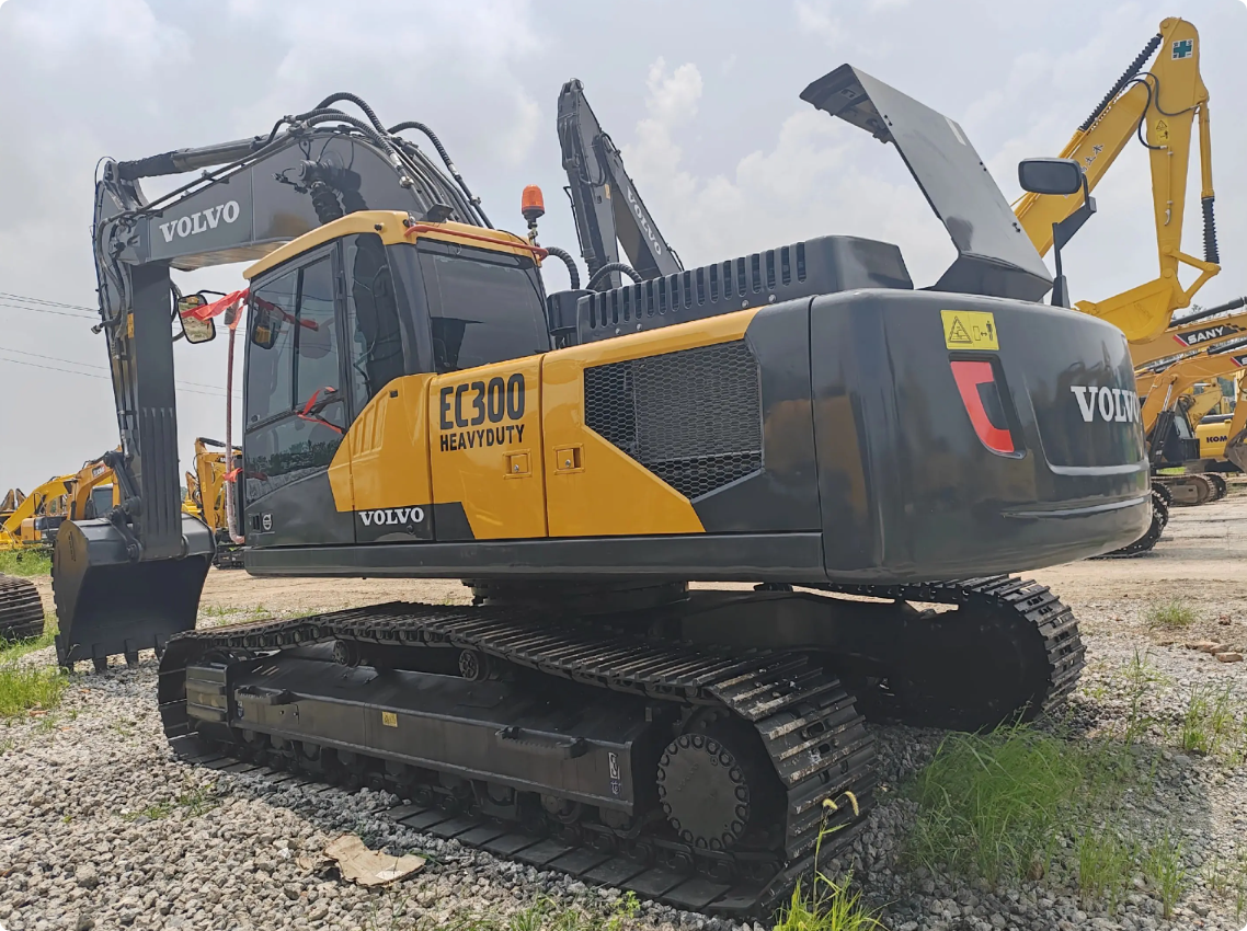 Used VOLVO EC300 crawler excavator real inventory view 3