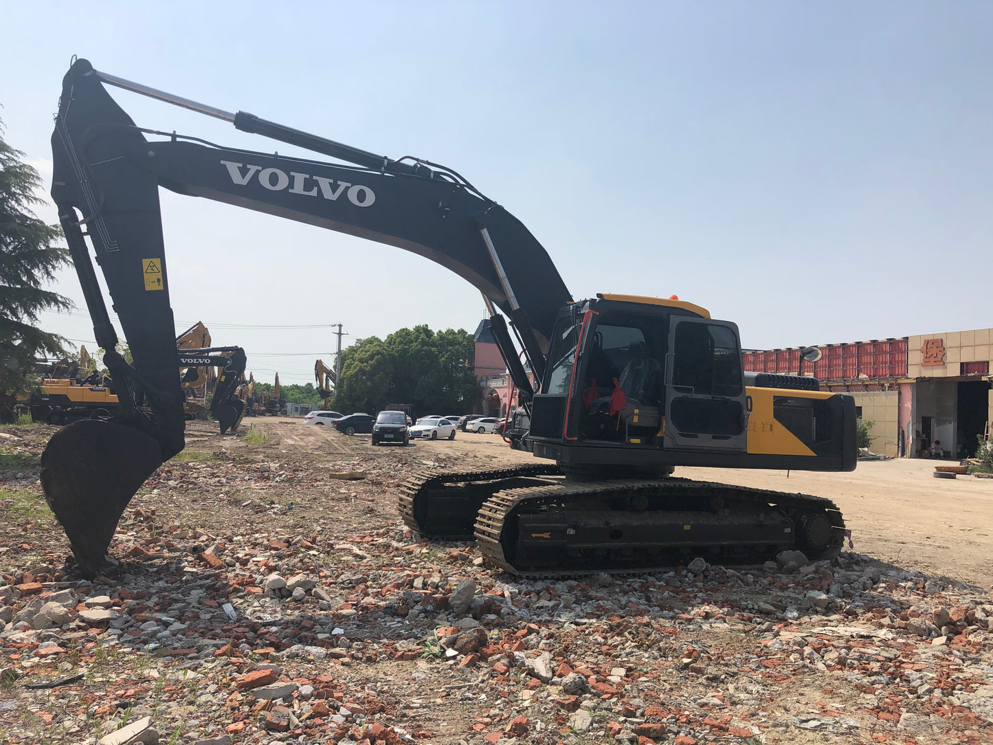 USED VOLVO EC290