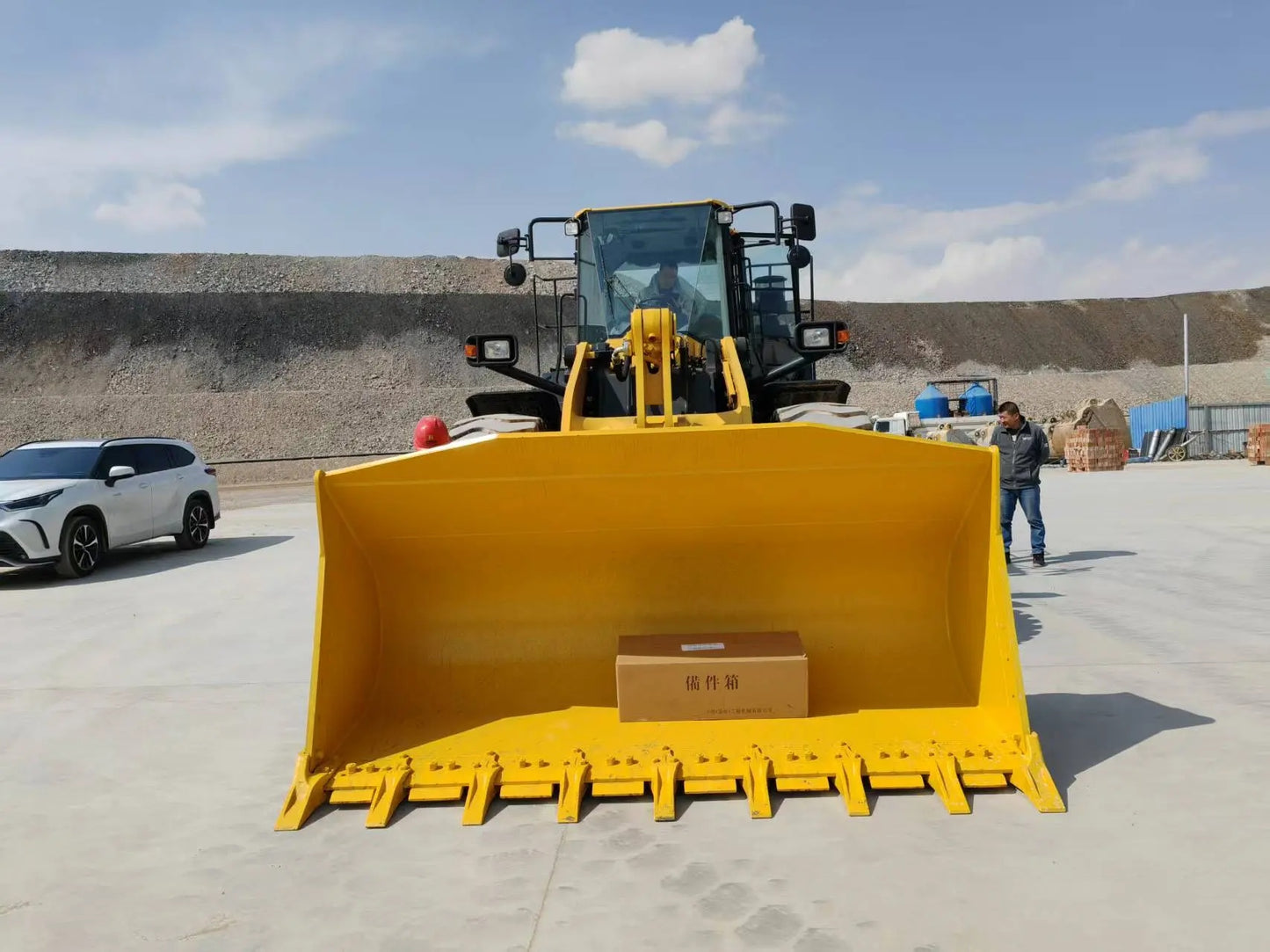 NEW KOMATSU WA470-8M0