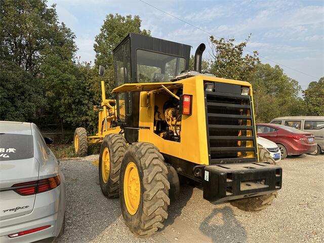 USED KOMATSU G655