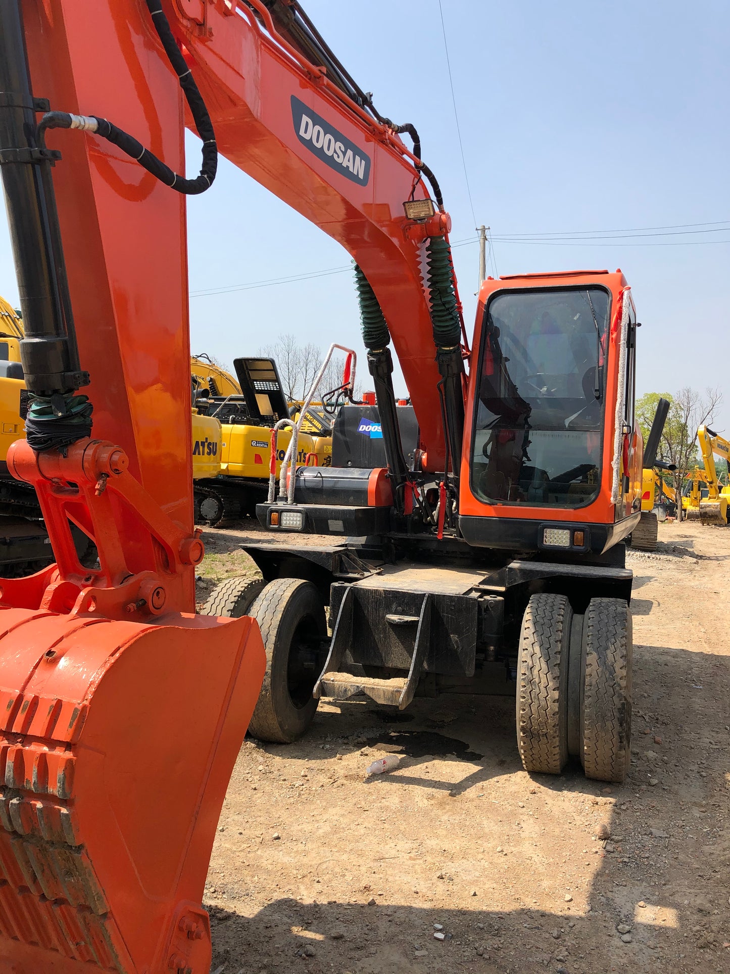 Used Doosan DX150W-9C Excavator for Sale front view