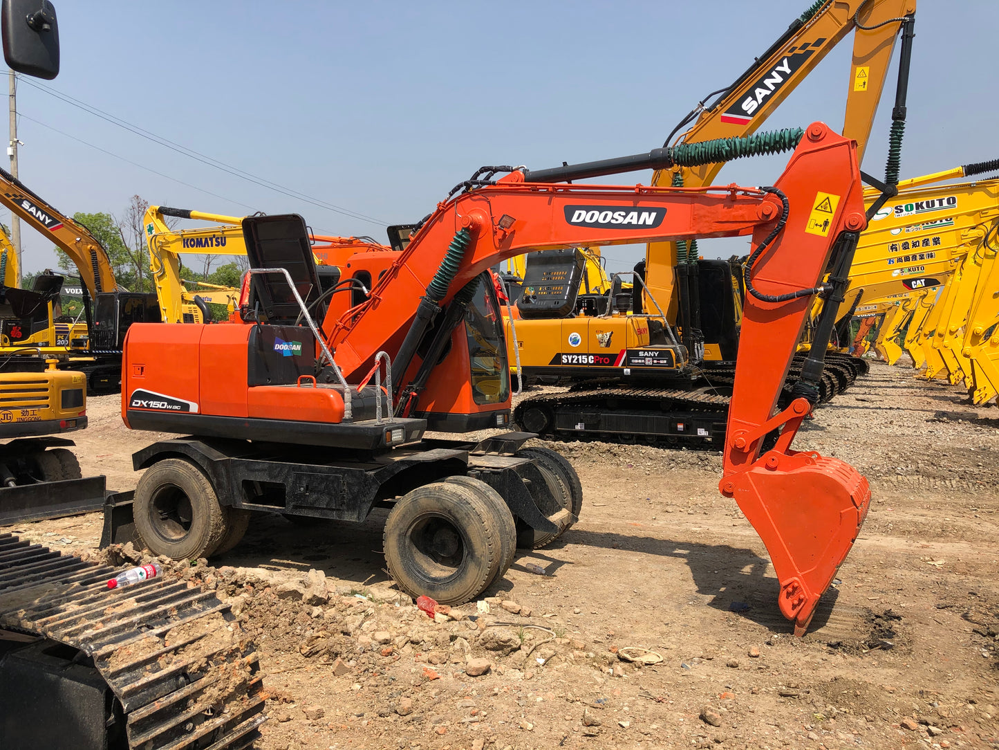 Used Doosan DX150W-9C Excavator for Sale detail view