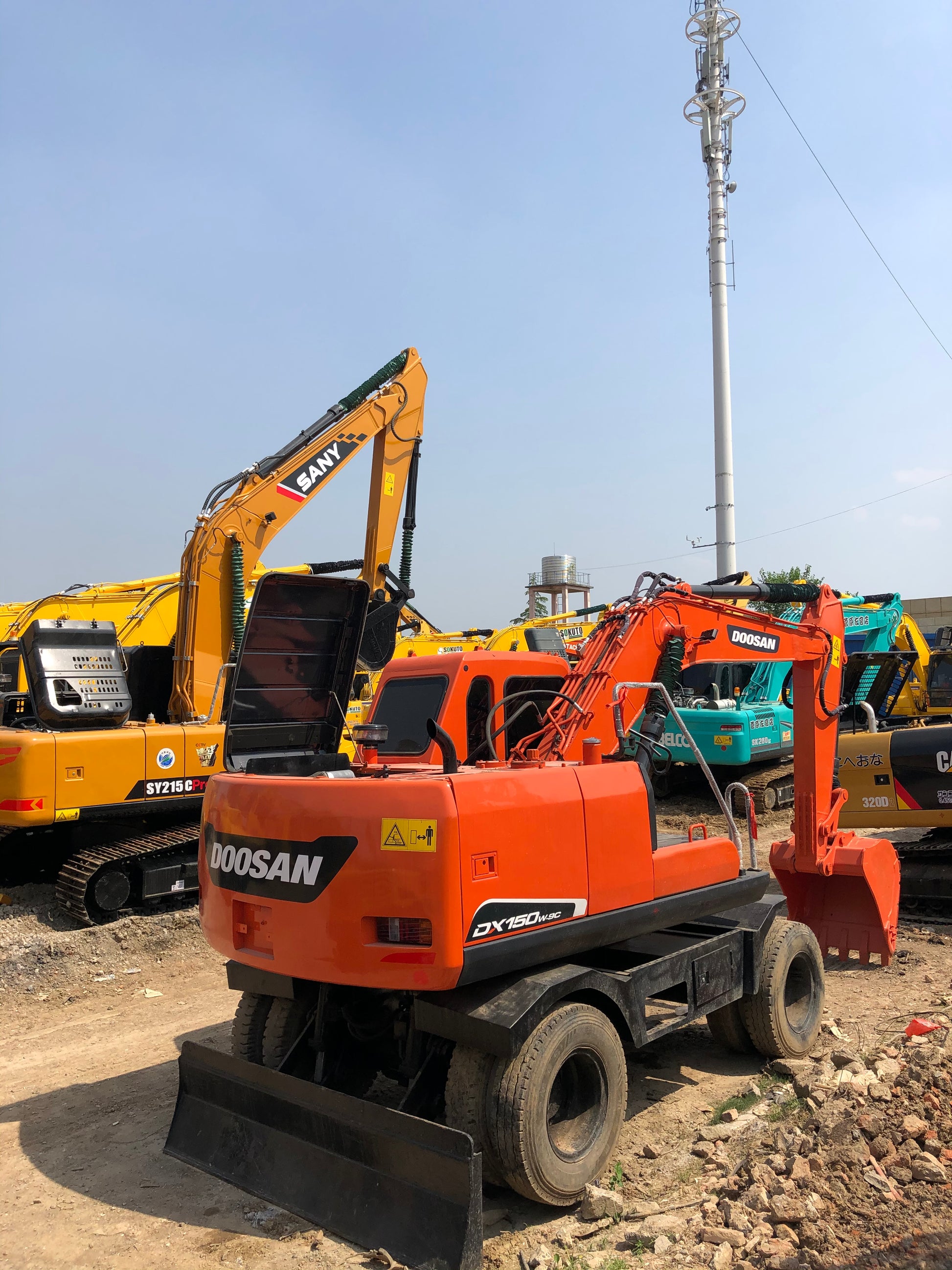 Used Doosan DX150W-9C Excavator for Sale detail view