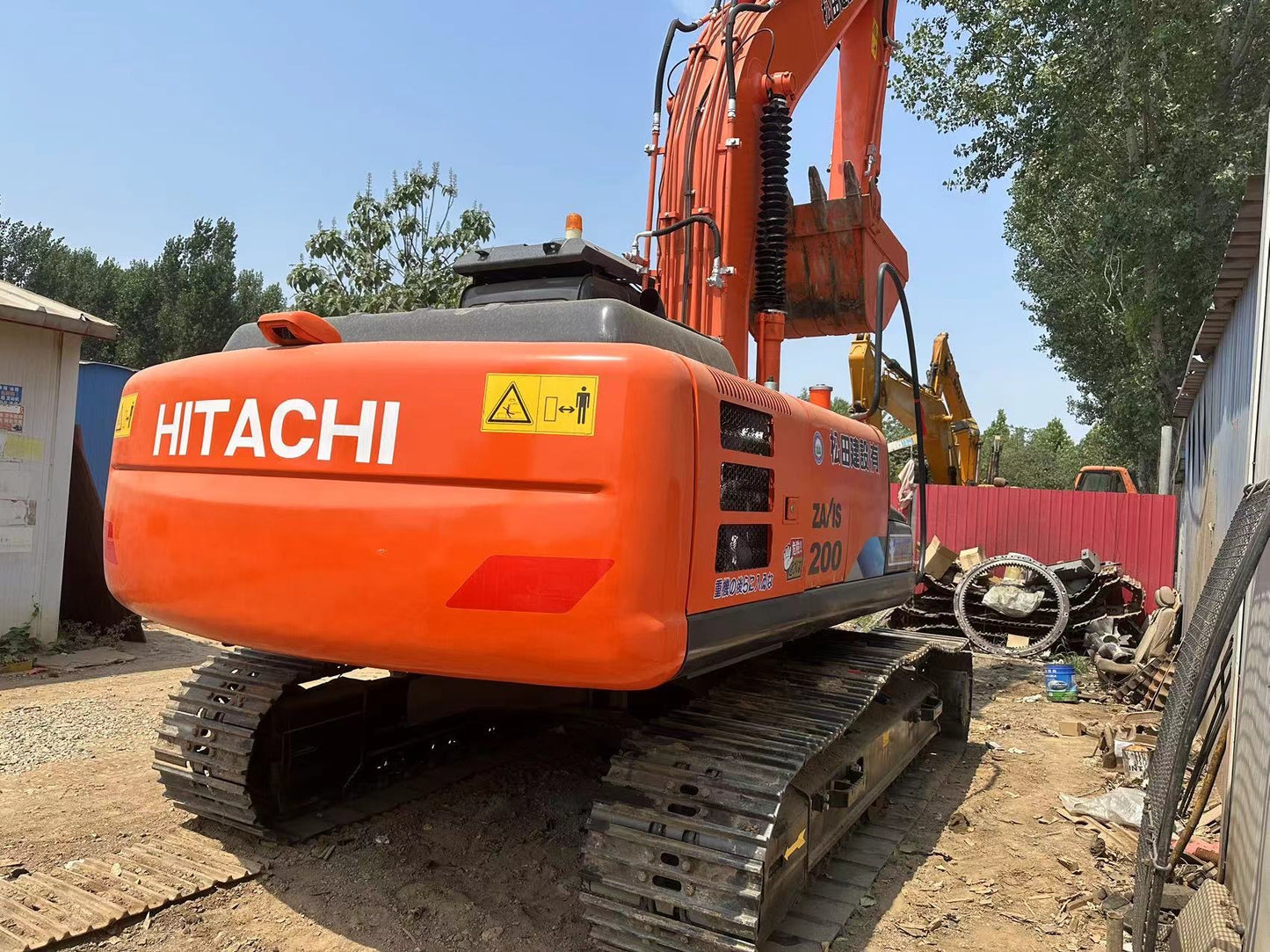 USED HITACHI ZX200-3